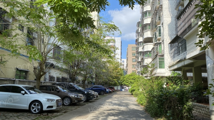 海南省烟草公司海口公司府城宿舍区外景图