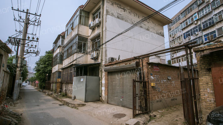 糖酒宿舍外景图