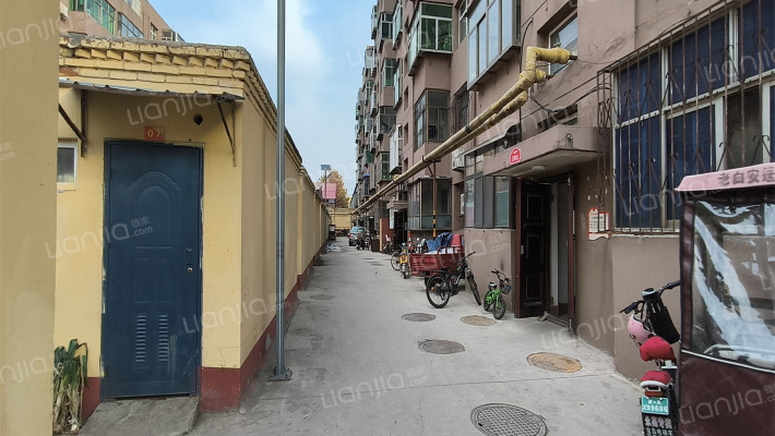 长寿路宿舍外景图