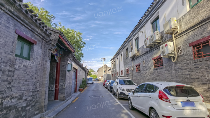 普渡寺前巷外景图