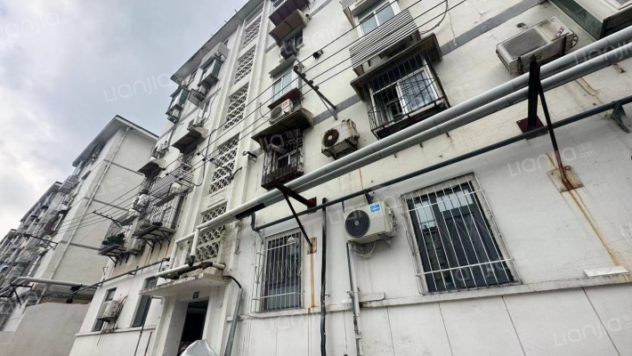 经八路8号外景图