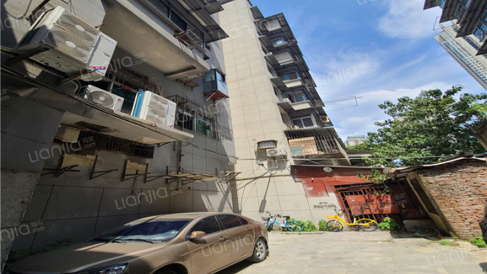 邬家大巷外景图