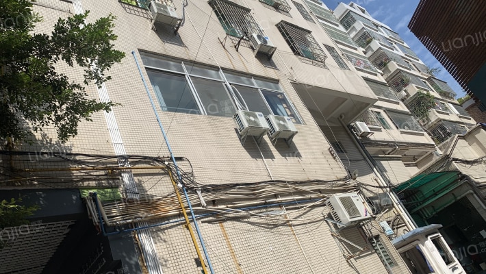 成业小区外景图