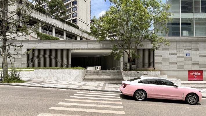 绿地听江左岸外景图