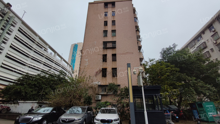 海南省汽车运输总公司机关大院住宅区外景图