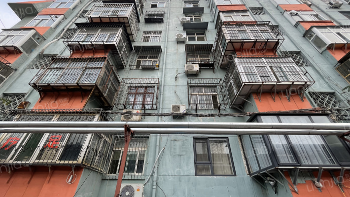 罗南街28号院外景图