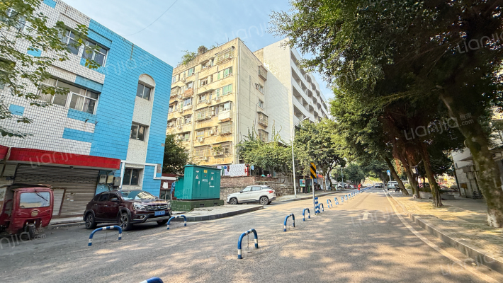 重庆大江技校B区学生公寓外景图