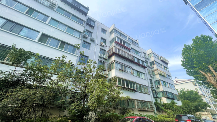 制锦市筐市街外景图