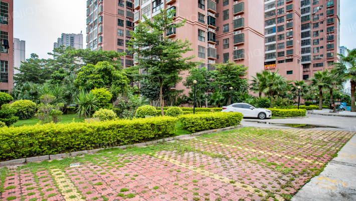 圣煌广场外景图