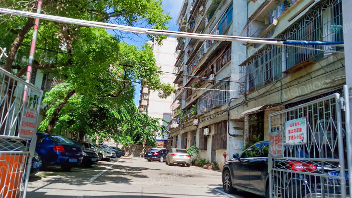 远东宿舍外景图