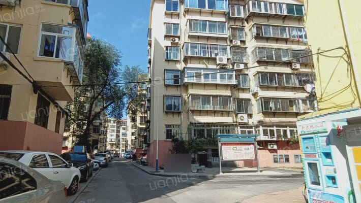 新建西巷外景图