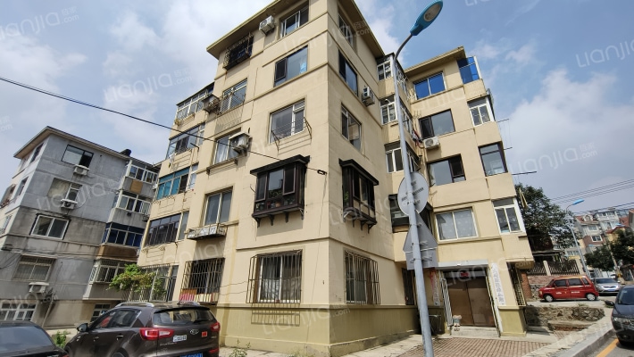 育慧街小区外景图