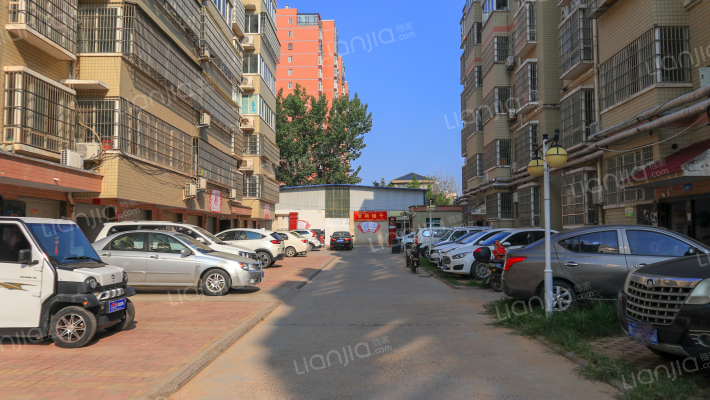 金苑小区外景图