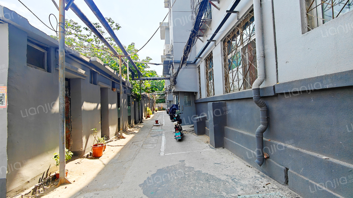 邮政四宿舍外景图