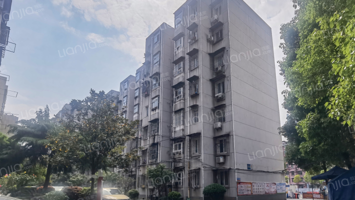 水文宿舍外景图