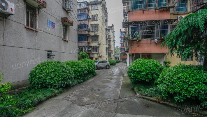 舜北新村一小区外景图