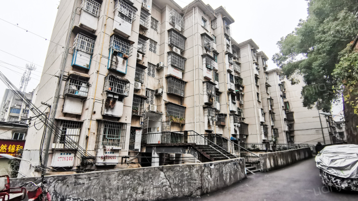 向南路小区外景图