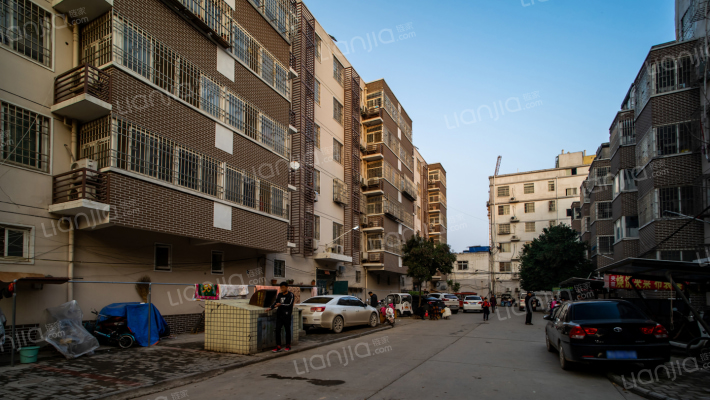 姚桥南院外景图