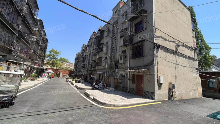 日报印刷厂家属院外景图