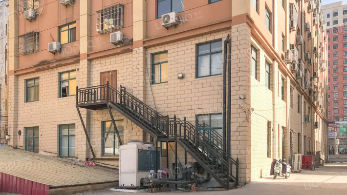 中央金座外景图