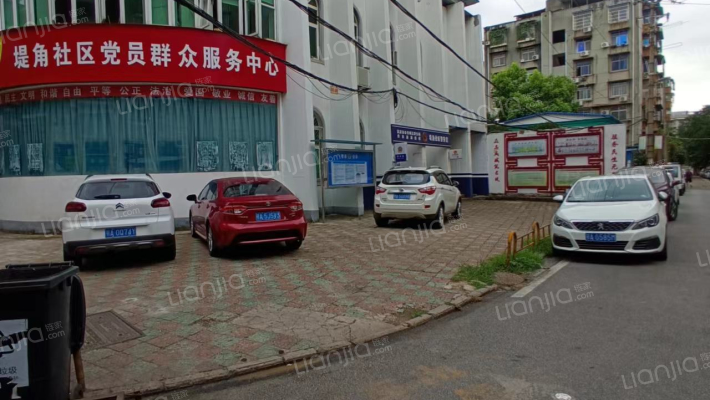 堤角小区外景图