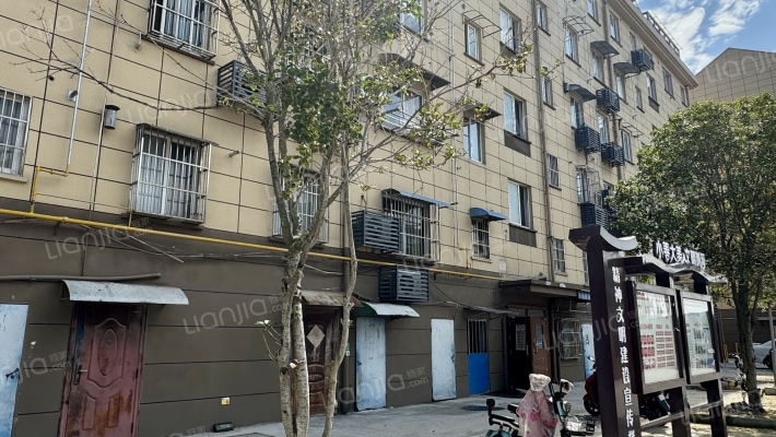 金建小区外景图