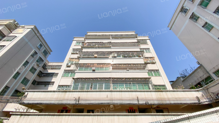 绿泉花园外景图