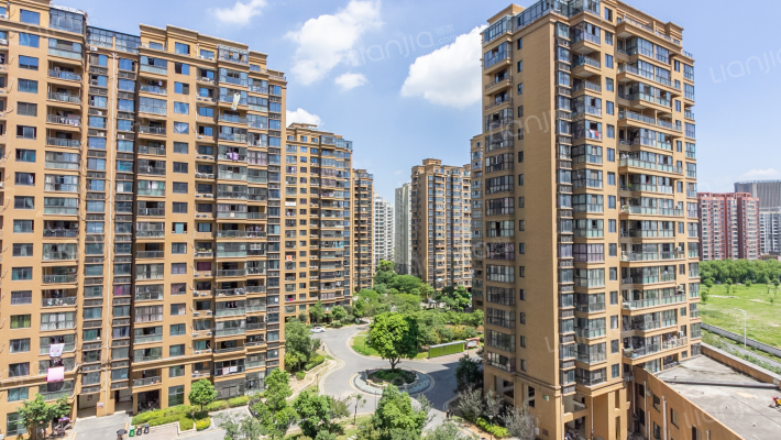 宝兴花园外景图