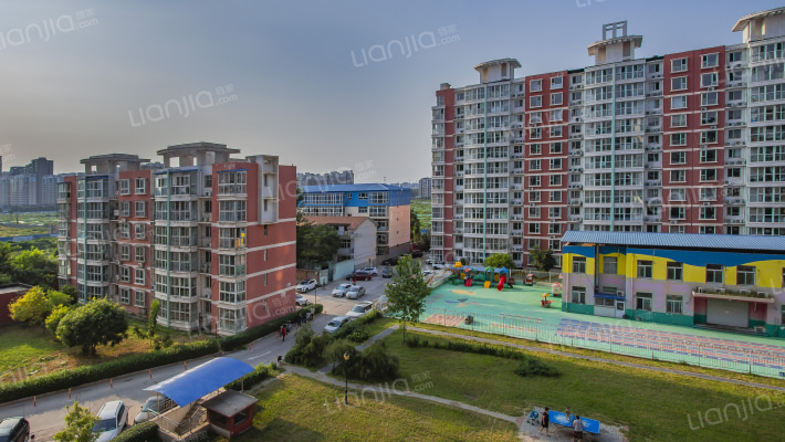 政法小区外景图