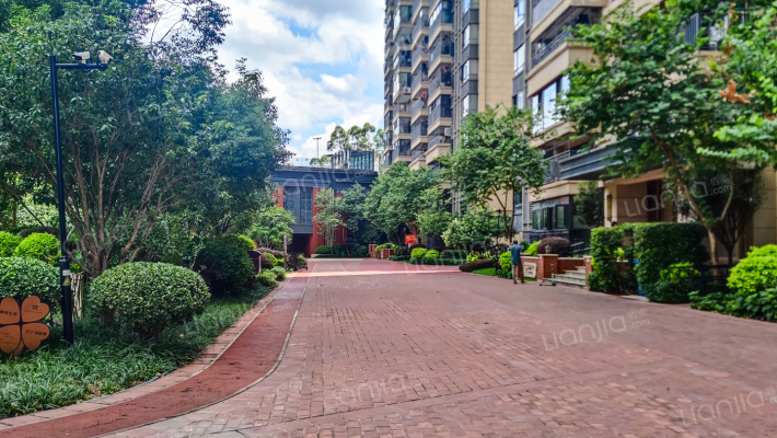 中国铁建西派澜岸外景图