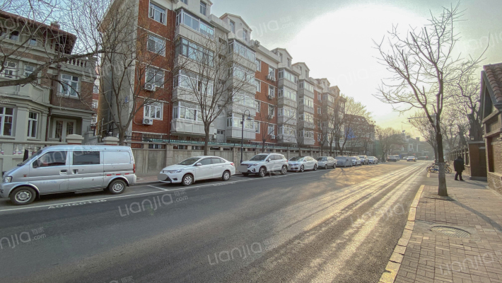 军研小区外景图