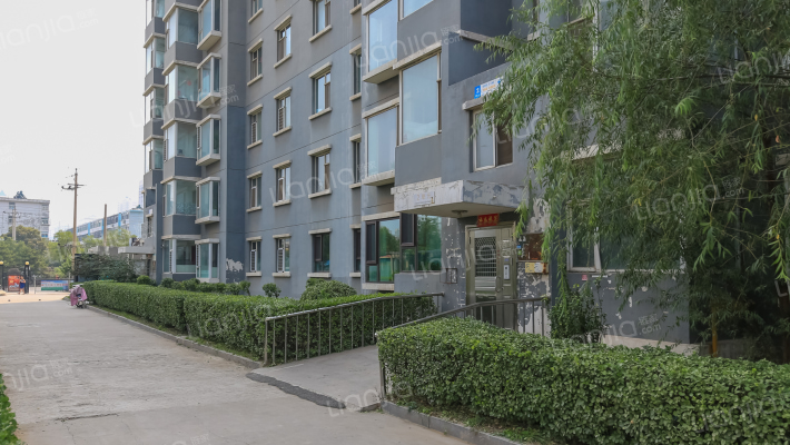 维斯德小区外景图