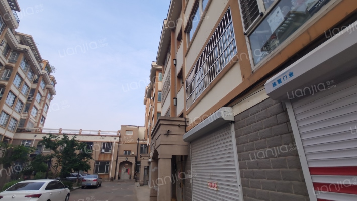 东湖丽景外景图