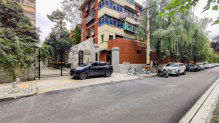 西安市蔬菜盐业公司家属院外景图