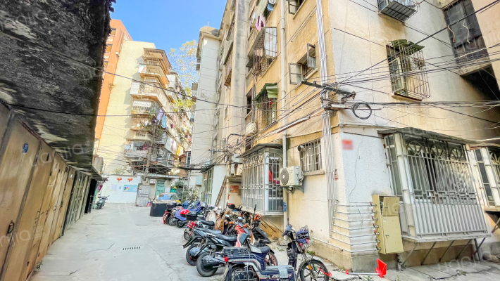 火巷里88号教工宿舍外景图