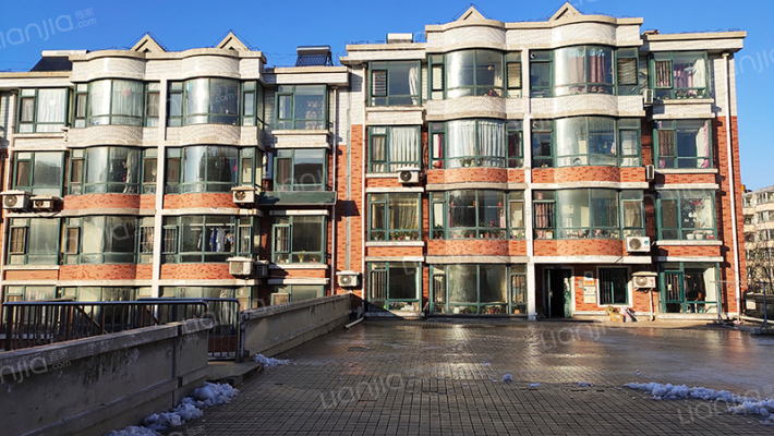 鸿雁小区外景图