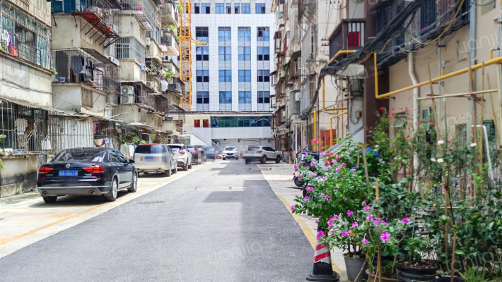 南宁市第二人民医院住宅楼外景图