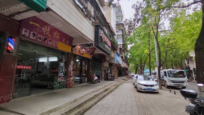 纸坊街道办事处职工宿舍外景图