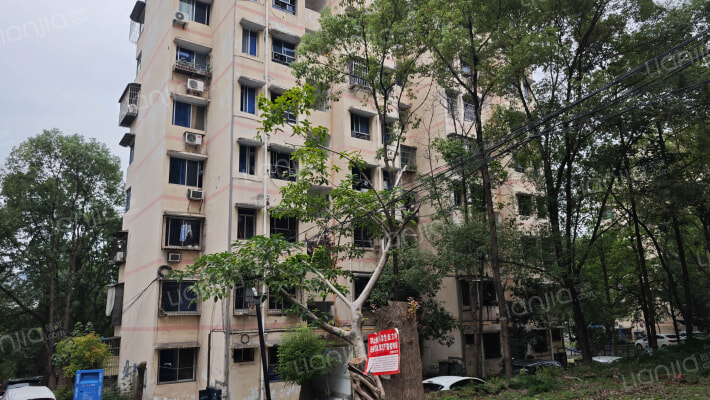 江东机械有限责任公司宿舍外景图