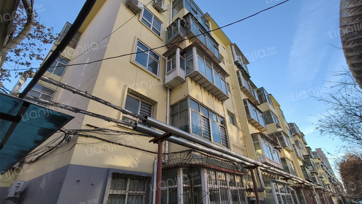 电大街66-65号外景图