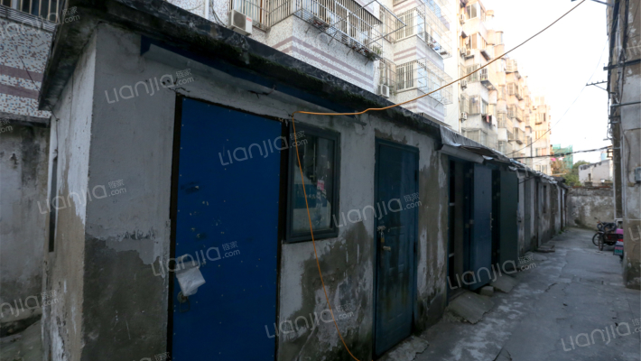 东方新村采莲街外景图