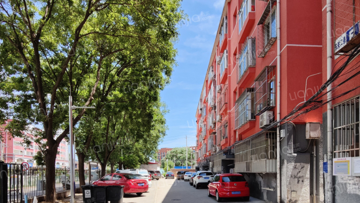 东关二条外景图