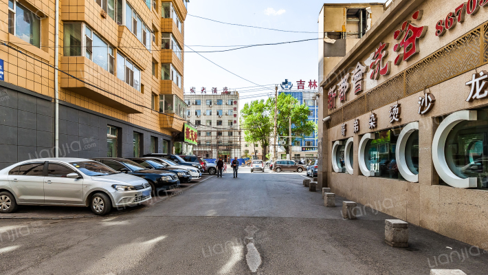 开运大厦外景图