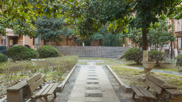 曹杨新苑外景图