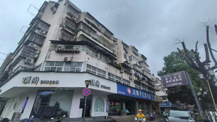 锡麟街东一巷外景图