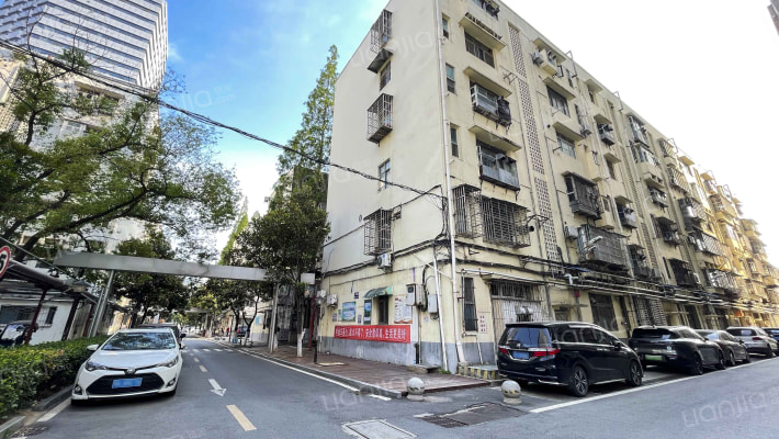 长虹路供电公司家属院外景图