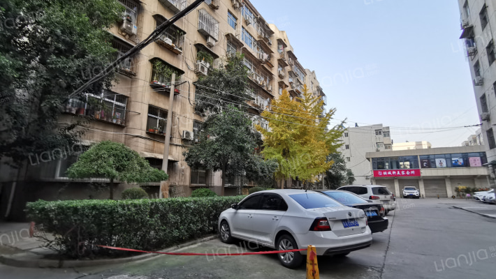 岗家寨小区外景图