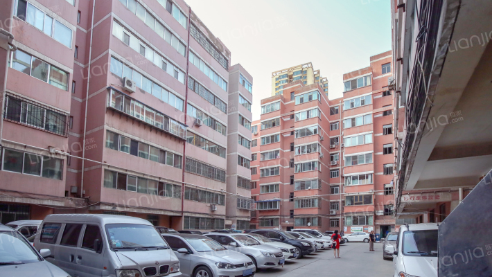 鸿运家园外景图