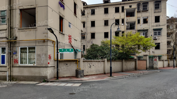 秋涛路一弄外景图