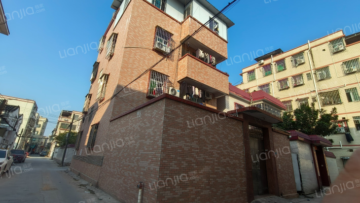 龙聚环新村三区外景图